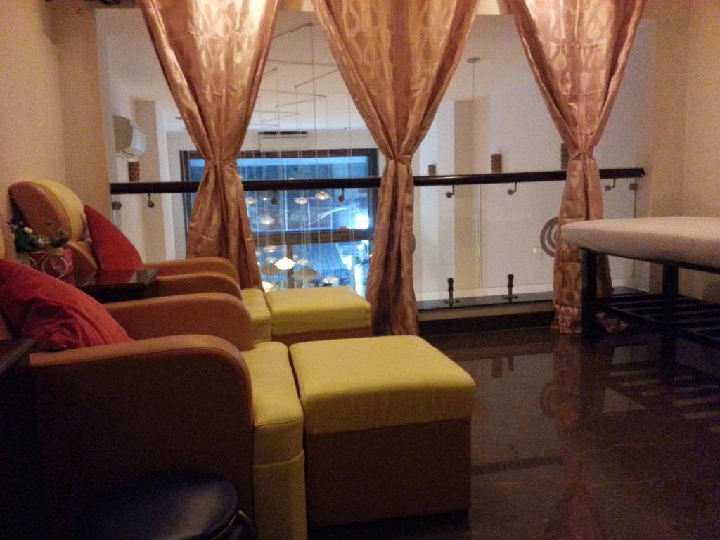 Pink Tulip Hotel TP. Hồ Chí Minh Ngoại thất bức ảnh