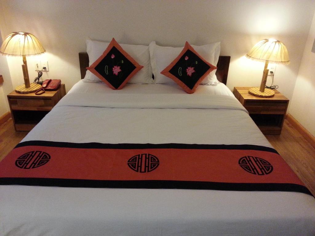 Pink Tulip Hotel TP. Hồ Chí Minh Phòng bức ảnh